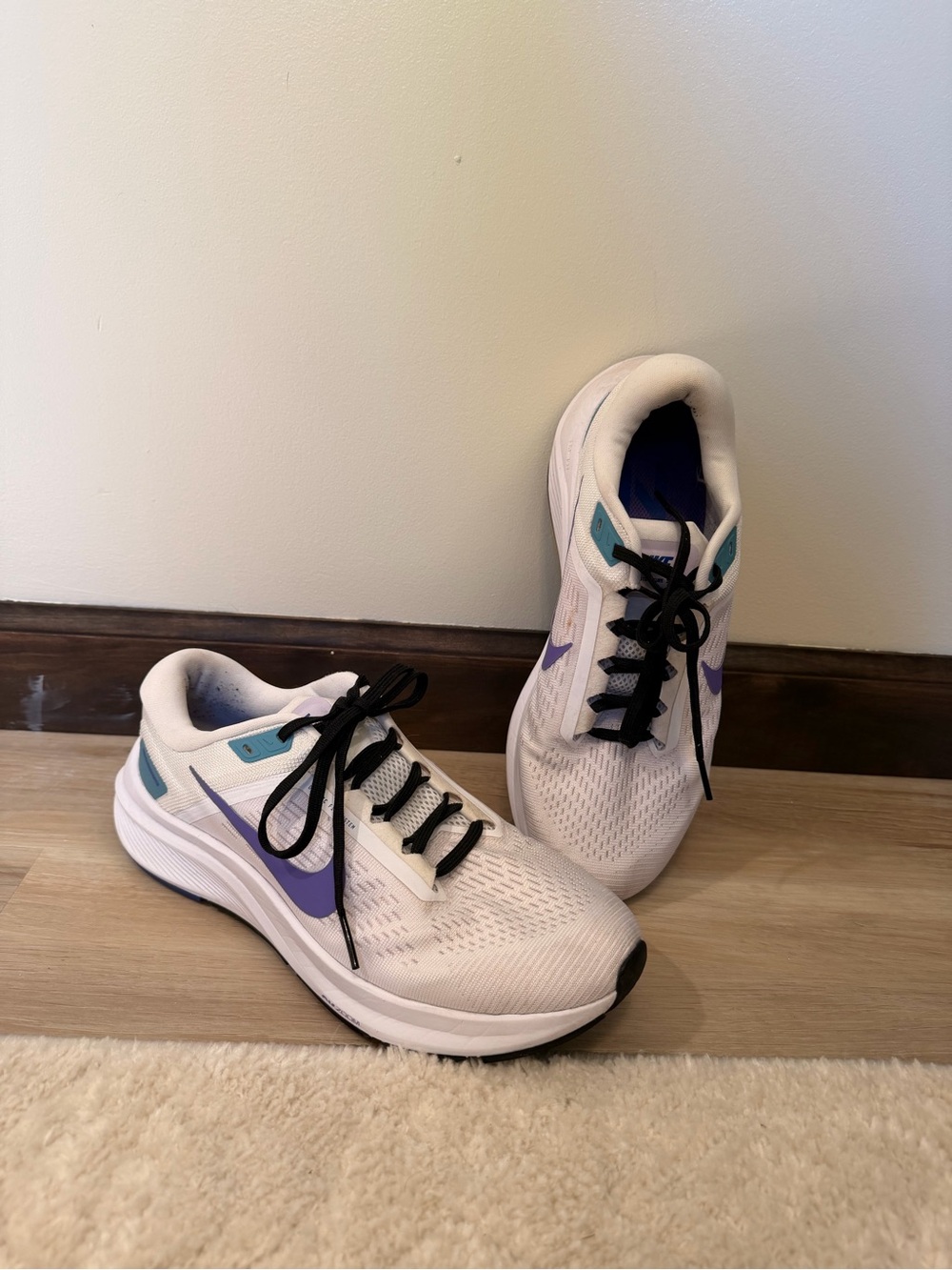 Nike Structure 24 Road Running White Sneakers with Purple Swoosh